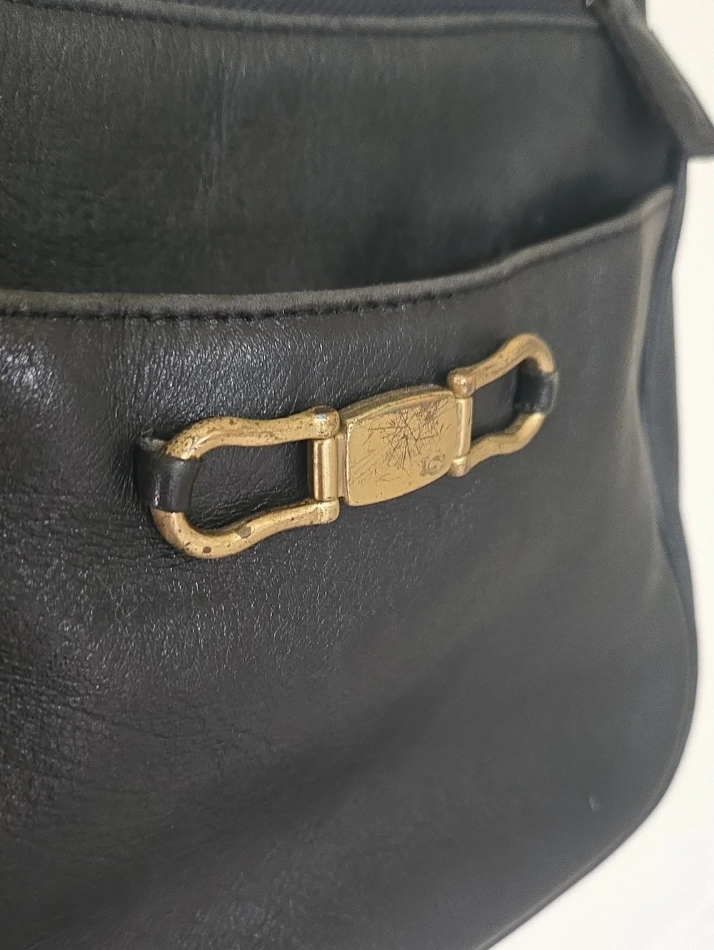 Retro Leather Shoulder Bag - Liz Claiborne By Leather Co.